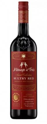 Folie a Deux - Menage A Trois Sultry Red NV (750ml) (750ml)